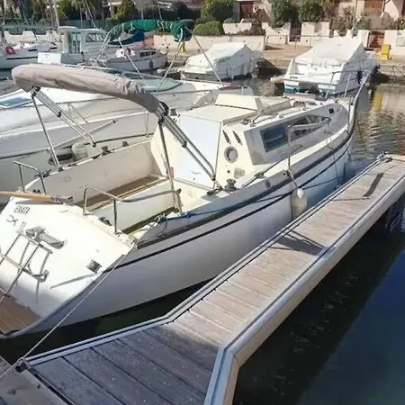 Botel Nuit Insolite Sur Un Voilier Saint-Cyprien (Pyrenees-Orientales)